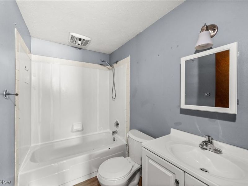 1423 Shaffer , Lorain, OH 44053 Photo 15