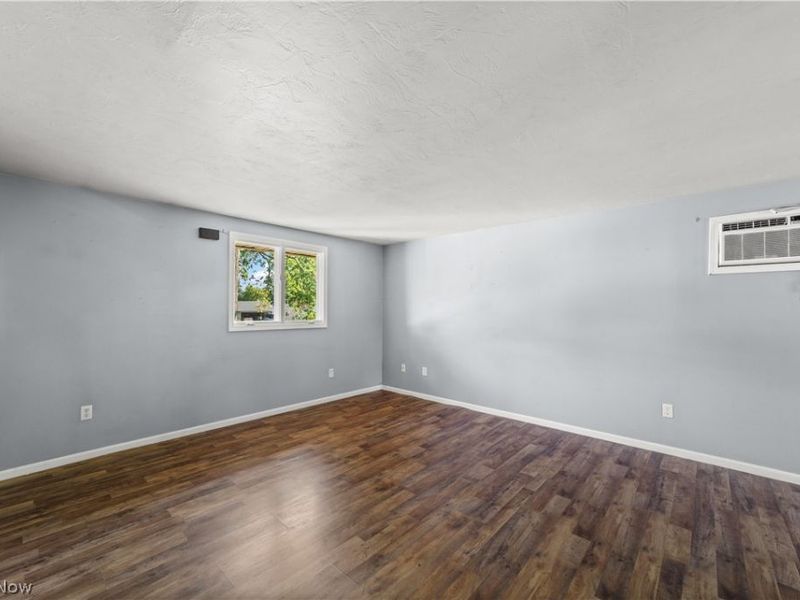 1423 Shaffer , Lorain, OH 44053 Photo 3