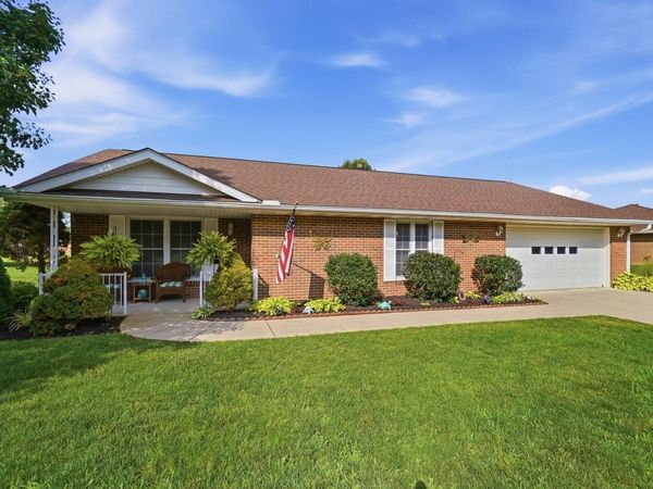 630 Elaine Drive , West Jefferson, OH 43162