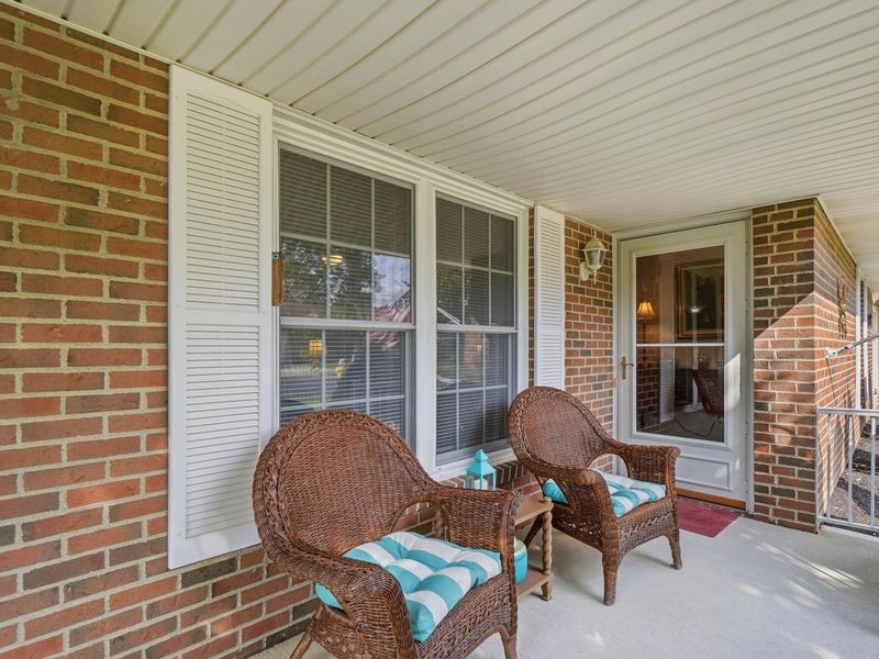 630 Elaine Drive , West Jefferson, OH 43162 Photo 4