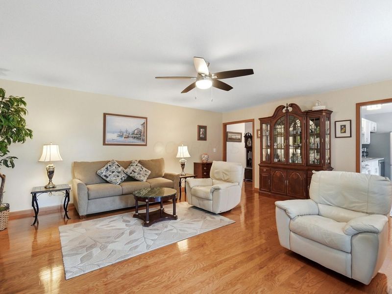 630 Elaine Drive , West Jefferson, OH 43162 Photo 9
