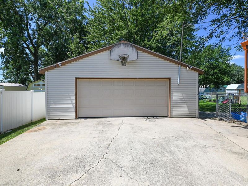 2457 Capaldi Drive , Marion, OH 43302 Photo 6