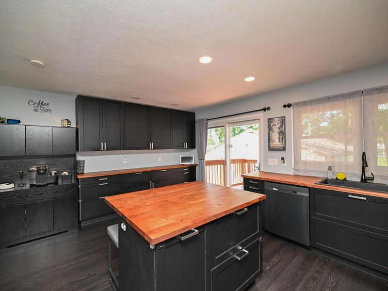 2457 Capaldi Drive , Marion, OH 43302 Photo 7