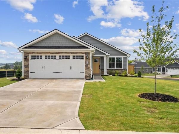 358 Oakleigh Drive , Calhoun, GA 30701