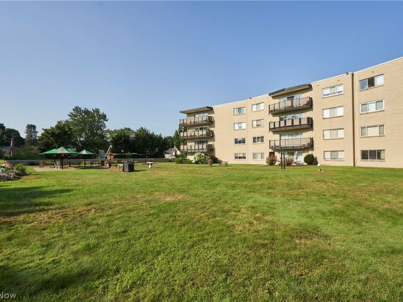 255 N Portage Path, Unit 216, Akron, OH 44303 Photo 22
