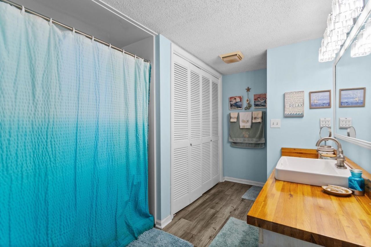 4301 Alicia Ct. Photo 18