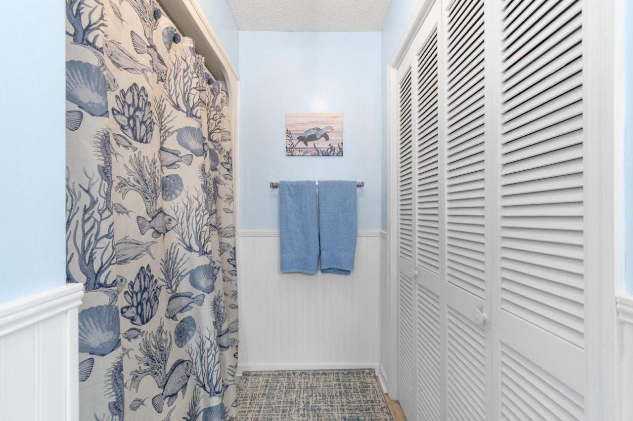 4301 Alicia Ct. Photo 24