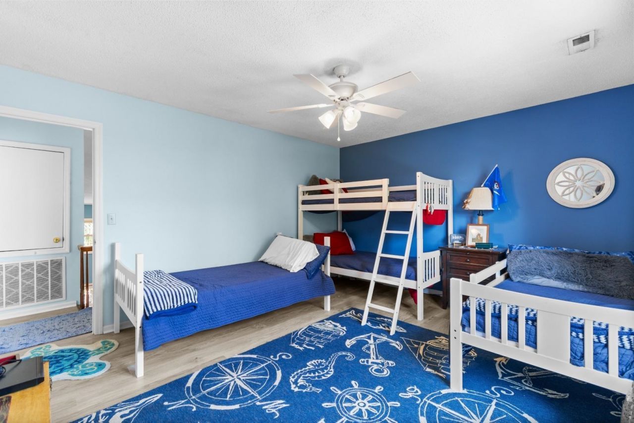 4301 Alicia Ct. Photo 27