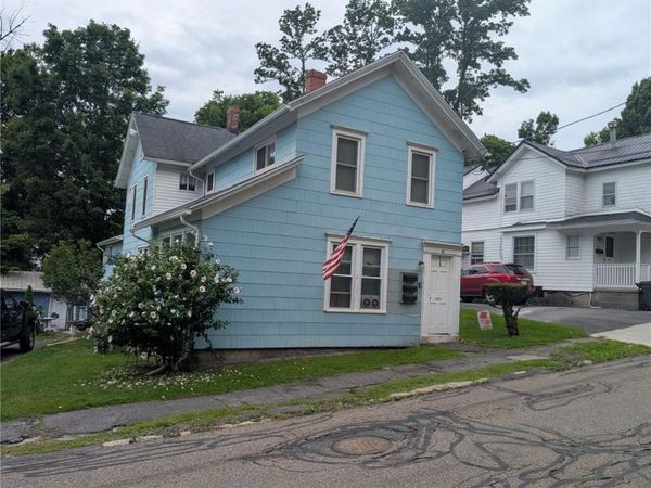 47 Pearl Street , Lyons, NY 14489