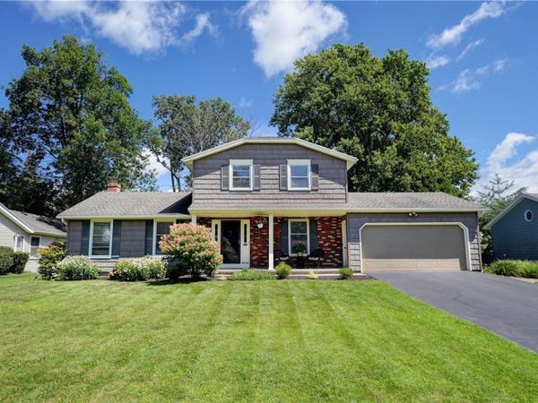 40 Red Rock Circle, Rochester, NY 14626