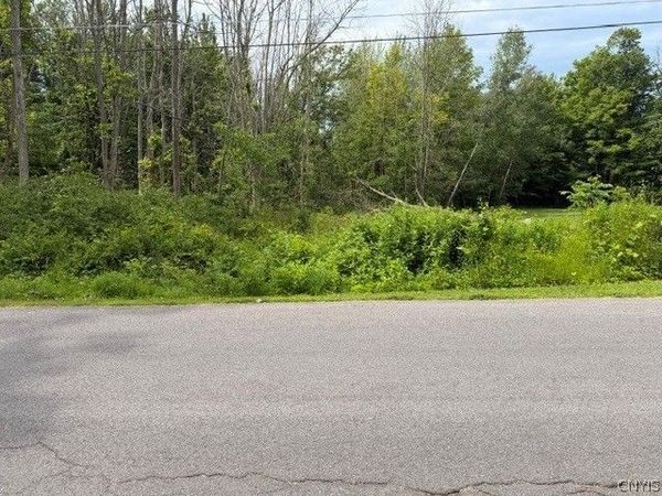 Mccracken Drive , Oswego, NY 13126