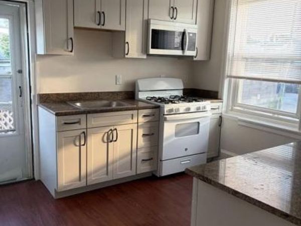 8 W BENEDICT AVENUE , Unit 2E, HAVERTOWN, PA 19083