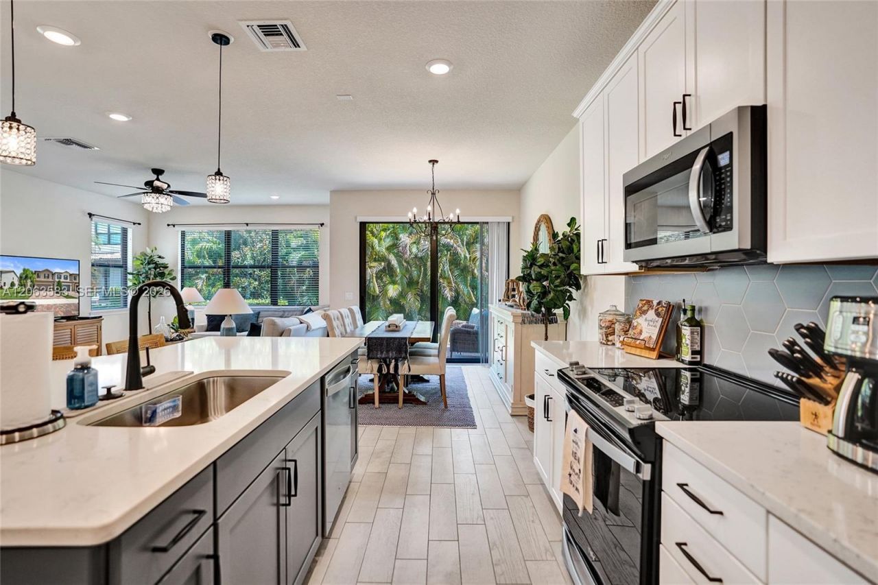 8193 Cinch Way, Lake Worth, FL 33467 Photo