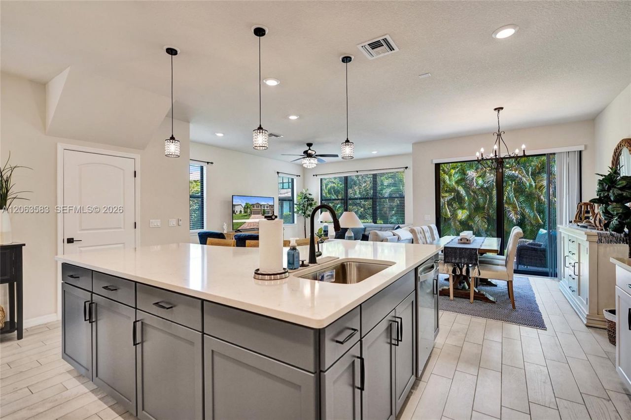 8193 Cinch Way, Lake Worth, FL 33467 Photo