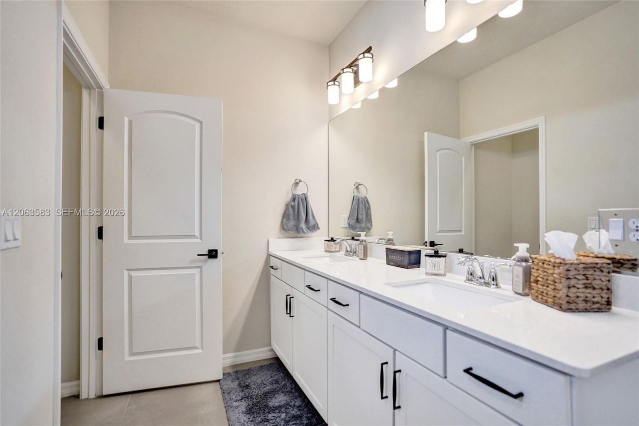 8193 Cinch Way, Lake Worth, FL 33467 Photo