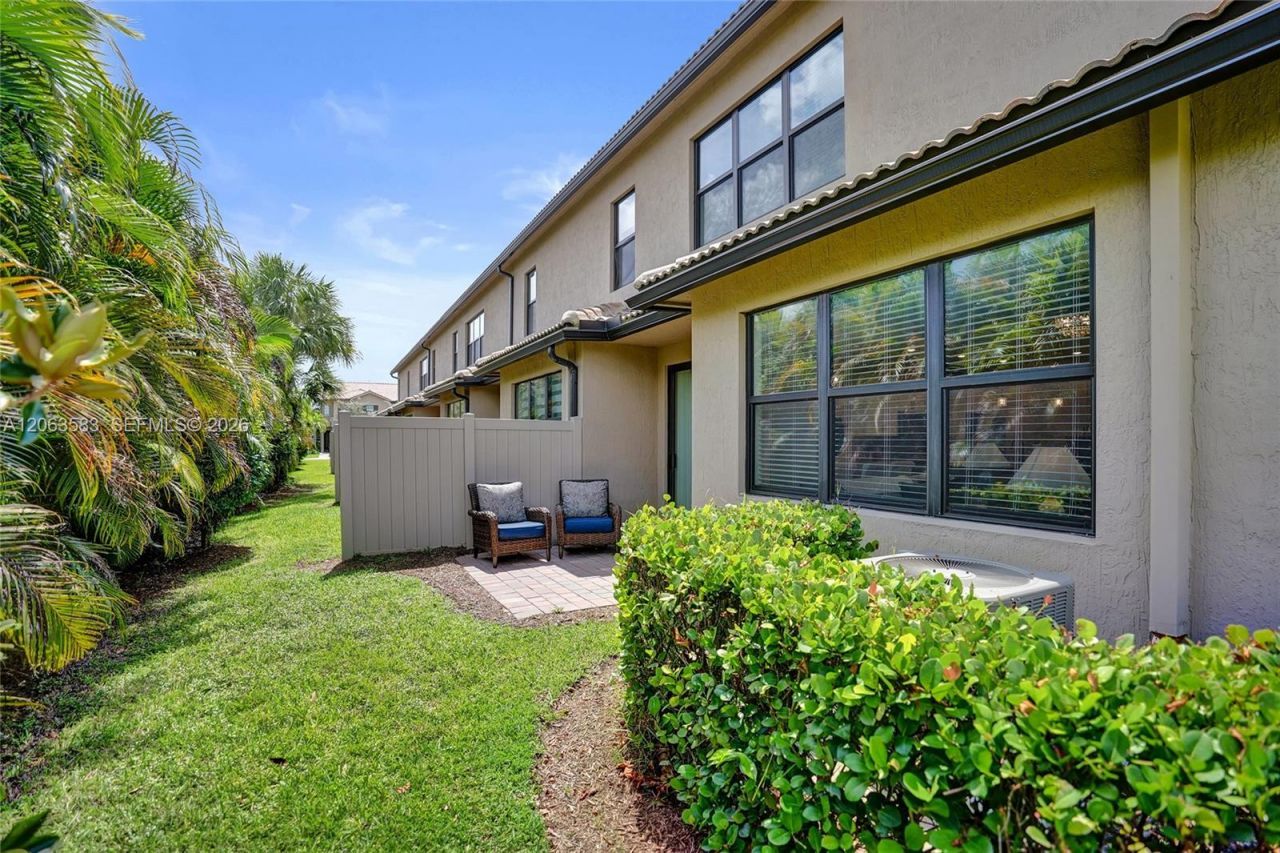 8193 Cinch Way, Lake Worth, FL 33467 Photo
