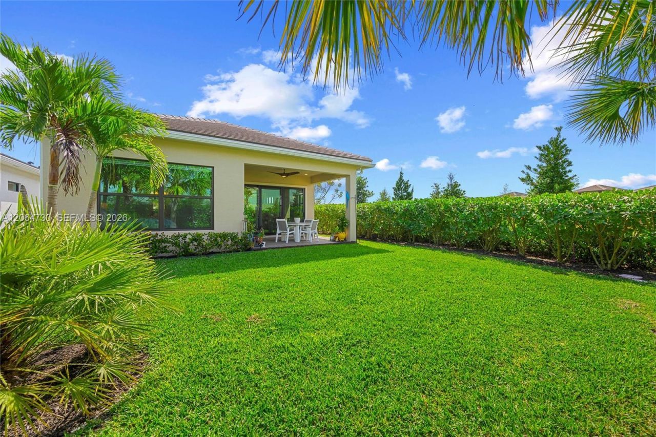 5337 Santa Rosa Ln , Westlake, FL 33470 Photo