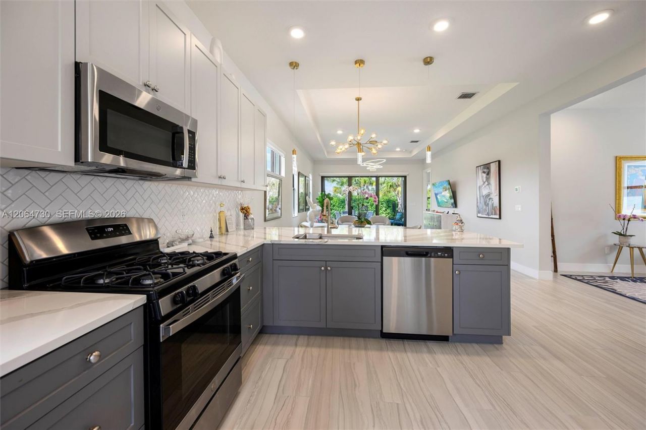5337 Santa Rosa Ln , Westlake, FL 33470 Photo