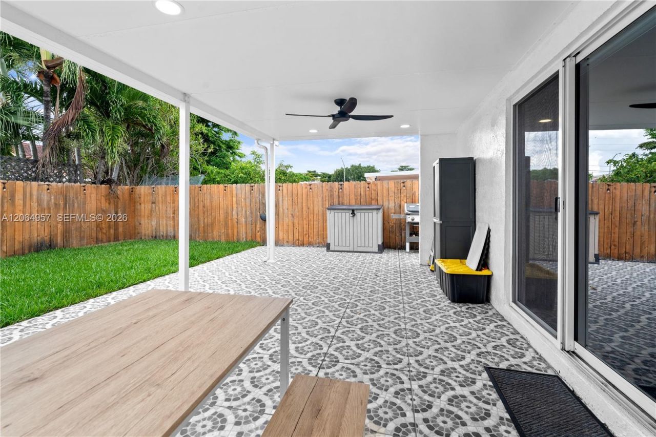 2420 SW 102nd Ave , Miami, FL 33165 Photo
