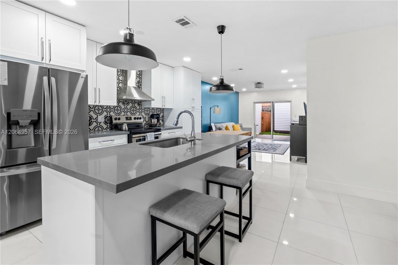 2420 SW 102nd Ave , Miami, FL 33165 Photo