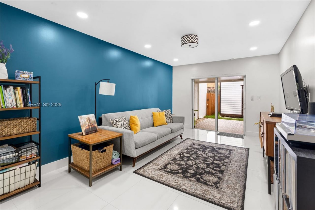 2420 SW 102nd Ave , Miami, FL 33165 Photo