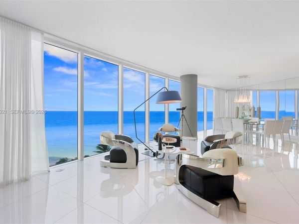2711 S Ocean Dr , Unit 902, Hollywood, FL 33019