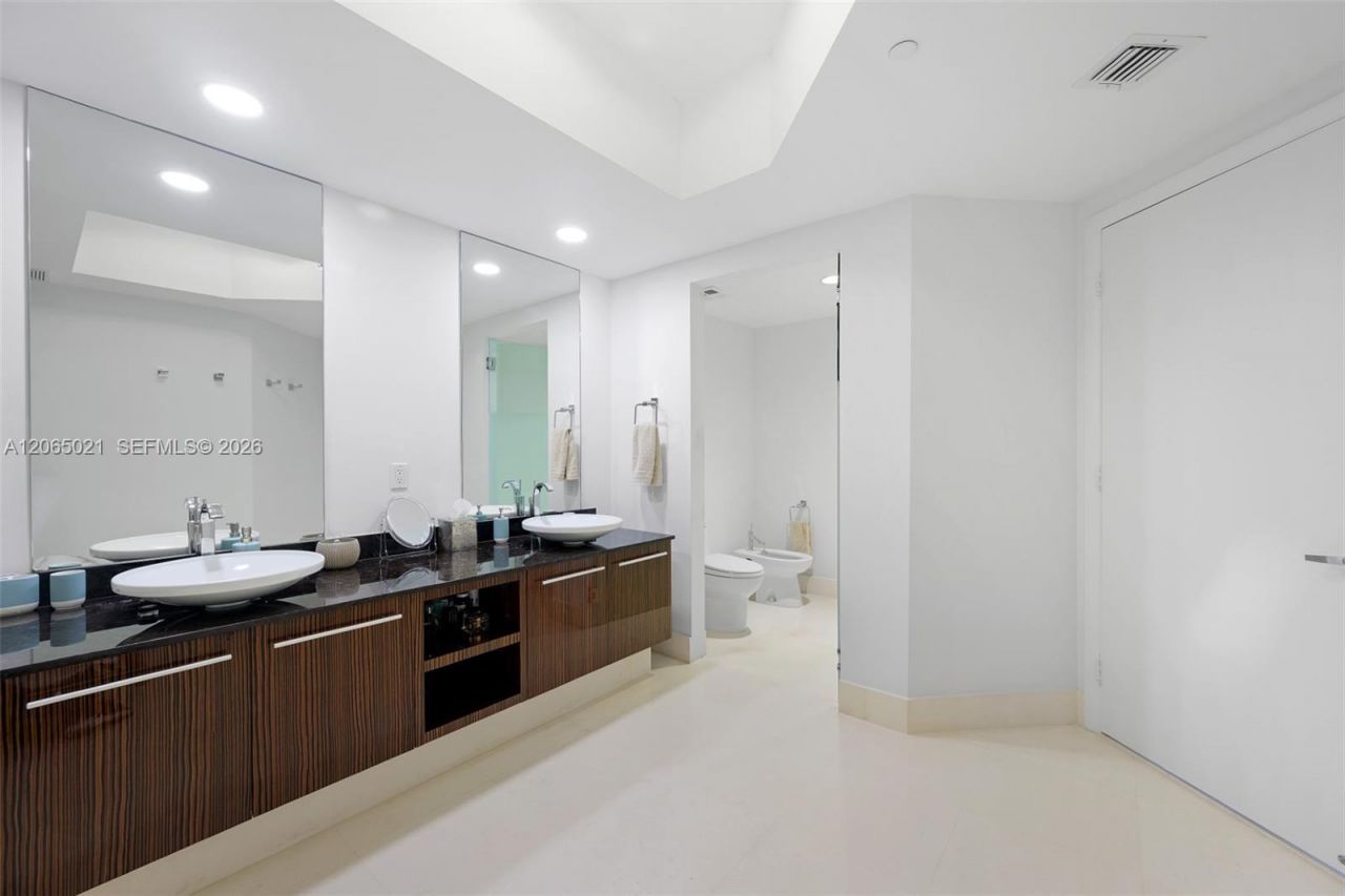 2711 S Ocean Dr , Unit 902, Hollywood, FL 33019 Photo