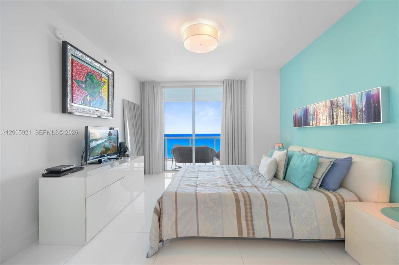2711 S Ocean Dr , Unit 902, Hollywood, FL 33019 Photo