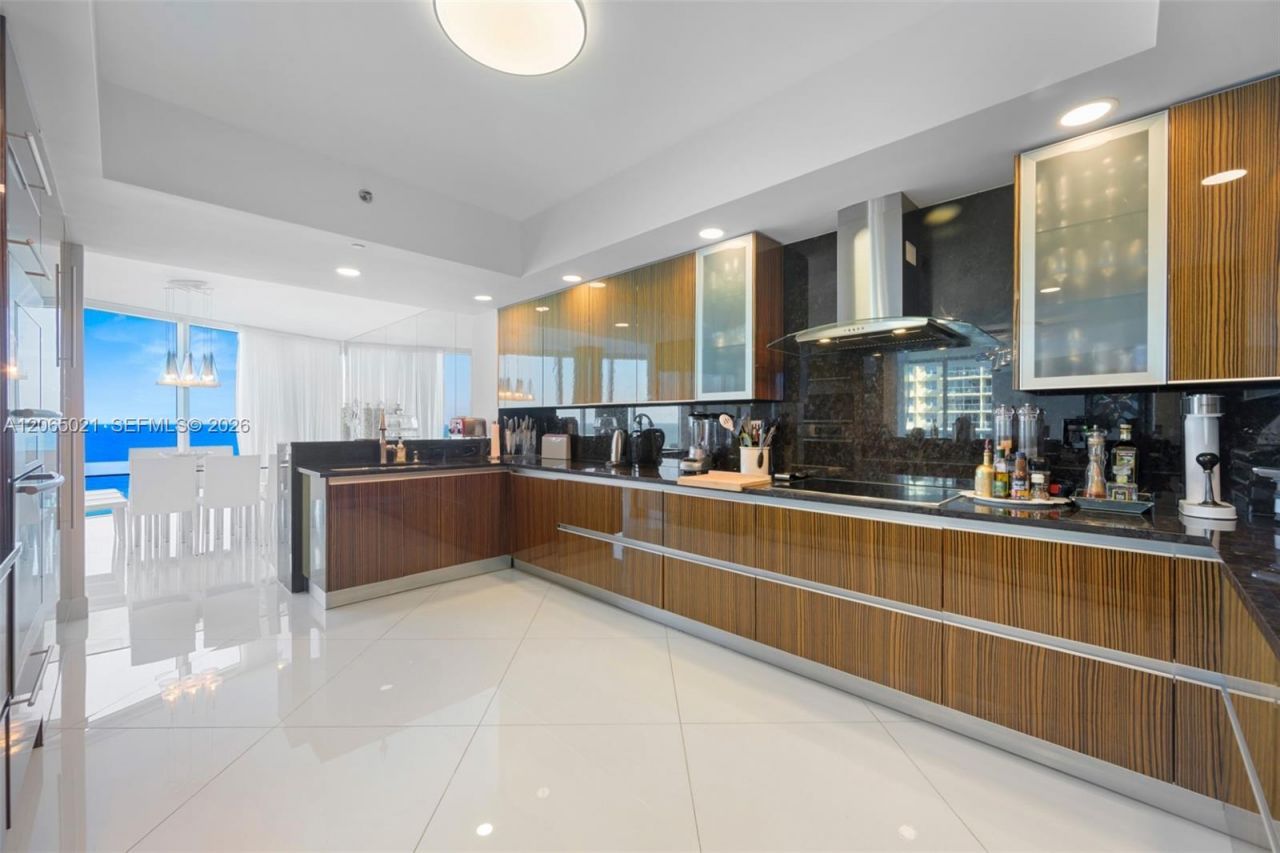 2711 S Ocean Dr , Unit 902, Hollywood, FL 33019 Photo