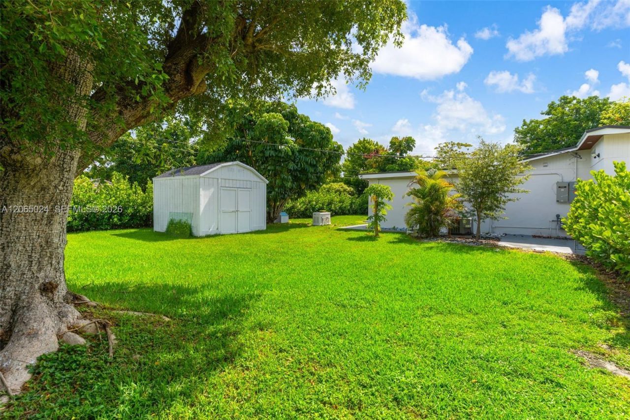 11243 SW 174th Ter, Miami, FL 33157 Photo