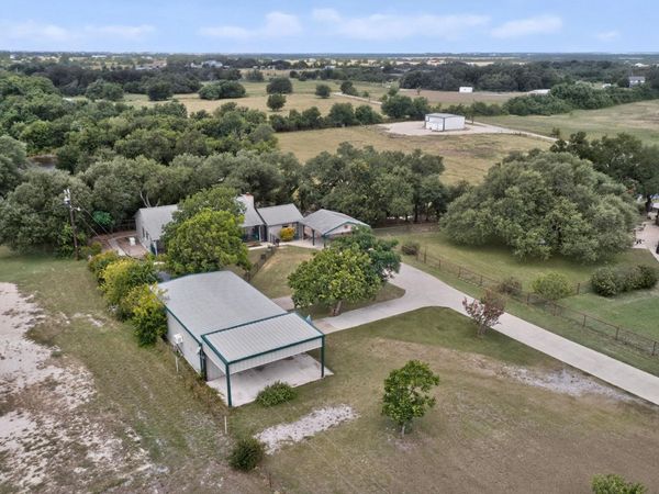 1730 County Road 130, Hutto, TX 78634