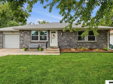 14120 Guildford Street, Waverly, NE 68462