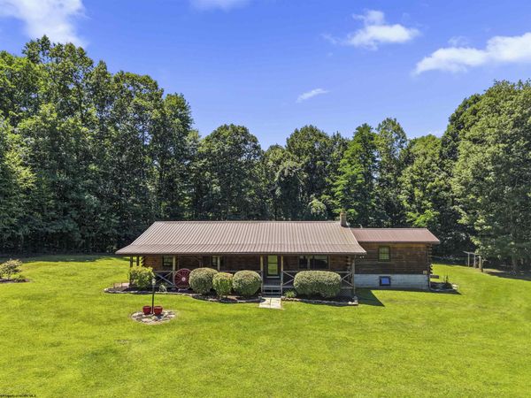 407 Wagon Wheel Road, Huttonsville, WV 26273