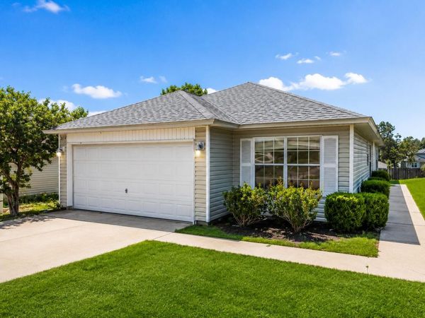 127 Nivana Drive, Crestview, FL 32536
