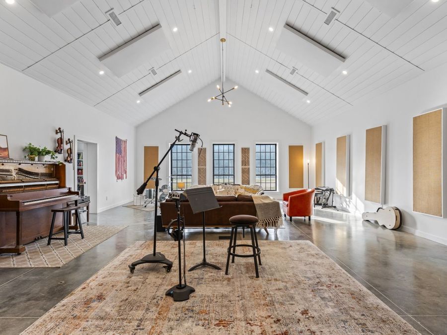 Property Image 63