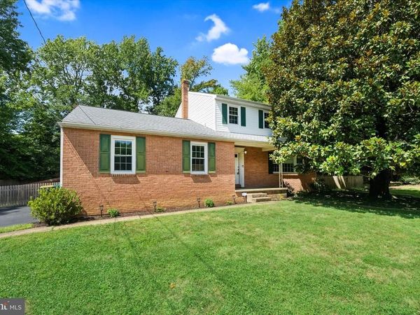 8 JANICE DRIVE, WILMINGTON, DE 19810