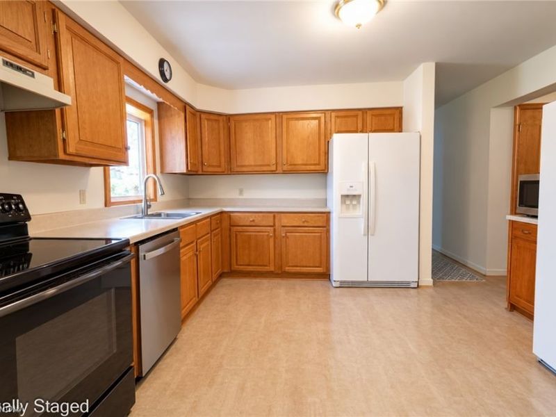 7005 Fee Road, Rome, OH 44085 Photo 2
