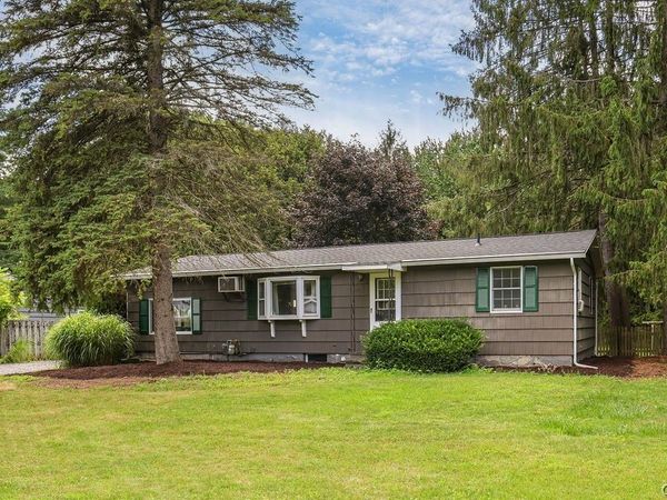 8243 Sixty Road , Baldwinsville, NY 13027