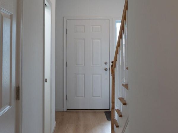 2 Giovanni Court, Troy, NY 12180
