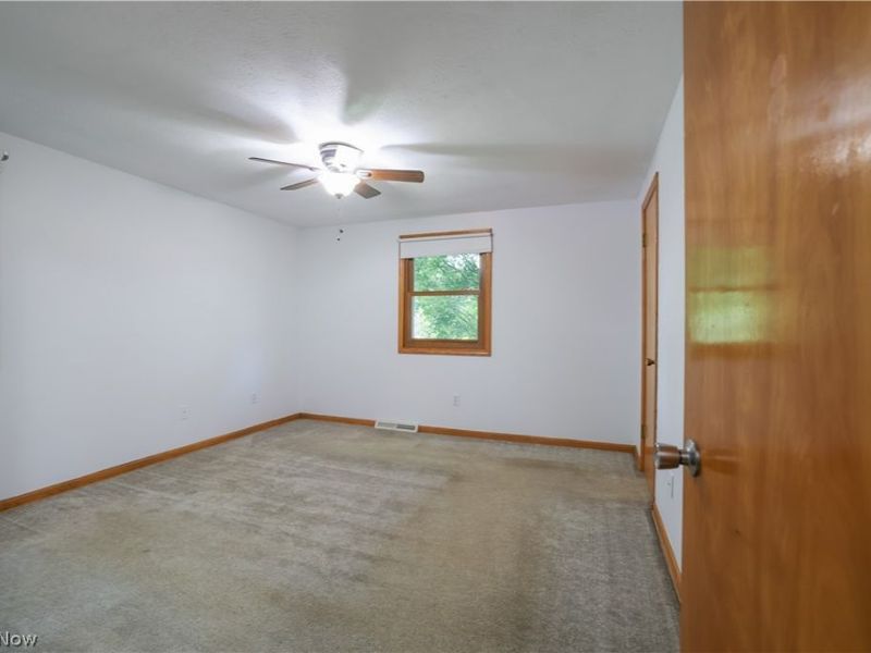 335 Tolbert Street , Wadsworth, OH 44281 Photo 15
