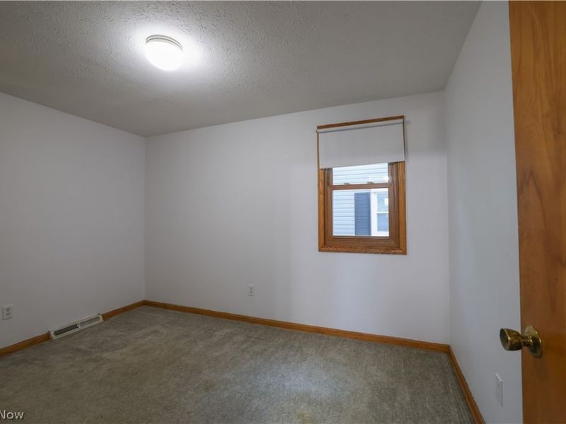335 Tolbert Street , Wadsworth, OH 44281 Photo 17