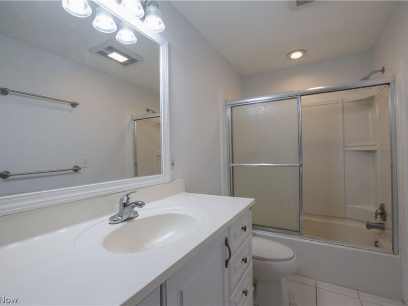 335 Tolbert Street , Wadsworth, OH 44281 Photo 24