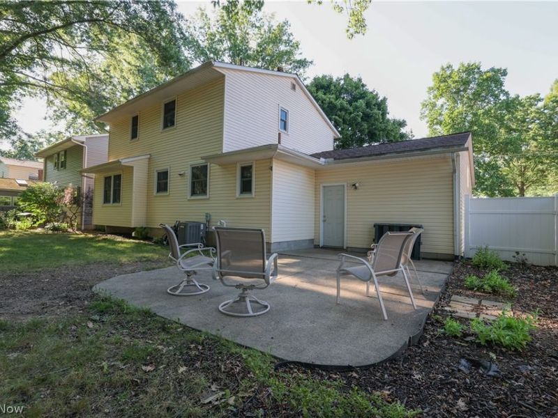335 Tolbert Street , Wadsworth, OH 44281 Photo 6