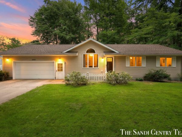 18362 168th Avenue, Spring Lake, MI 49456