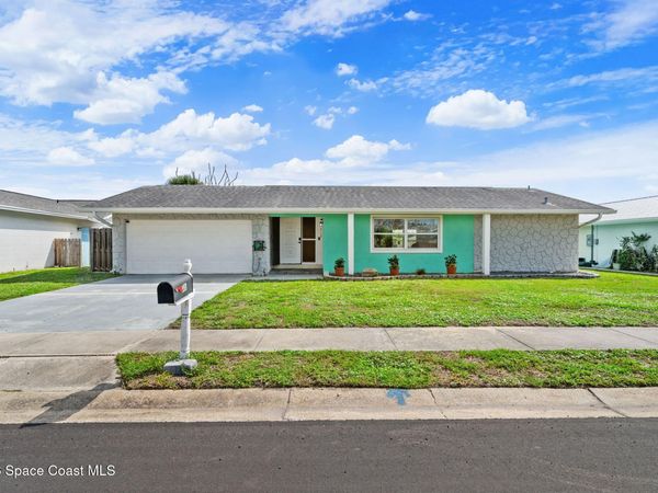 158 Via De La Reina , Merritt Island, FL 32953