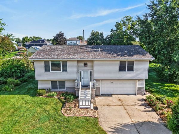 220 W Main Street, Oxford, IA 52322
