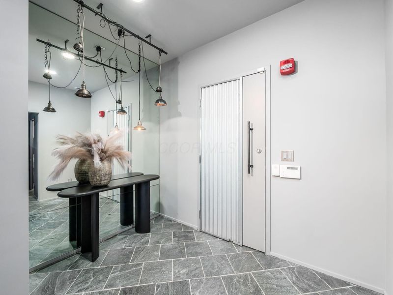 17 W 3rd Avenue, Unit 212, Columbus, OH 43201 Photo 4