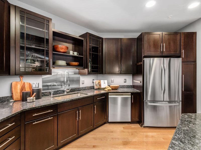 17 W 3rd Avenue, Unit 212, Columbus, OH 43201 Photo 9