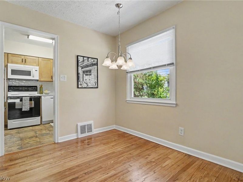 2554 23rd Street, Cuyahoga Falls, OH 44223 Photo 7