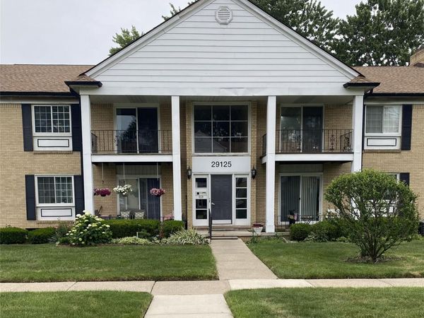 29125 Hayes Road , Warren, Mi 48088